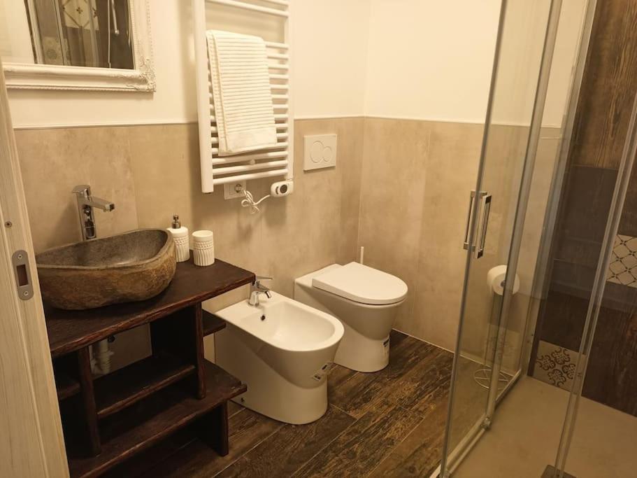 Alloggio Delizioso Domodossola Rooms المظهر الخارجي الصورة