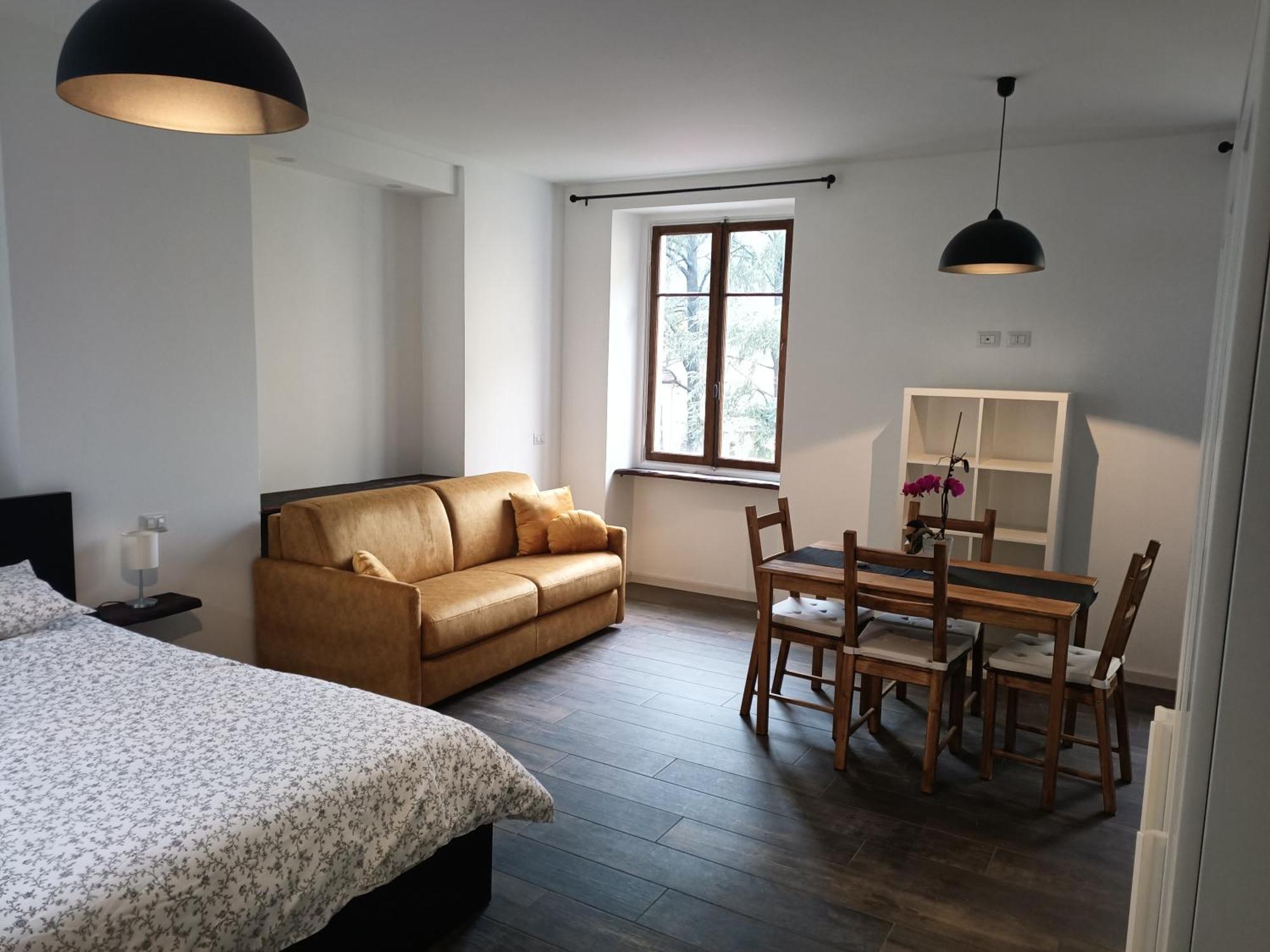 Alloggio Delizioso Domodossola Rooms المظهر الخارجي الصورة