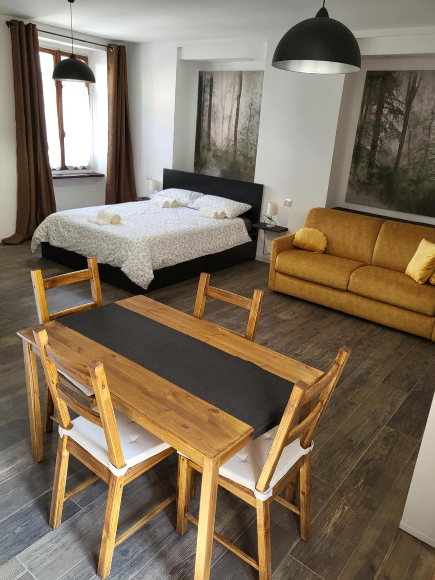 Alloggio Delizioso Domodossola Rooms المظهر الخارجي الصورة