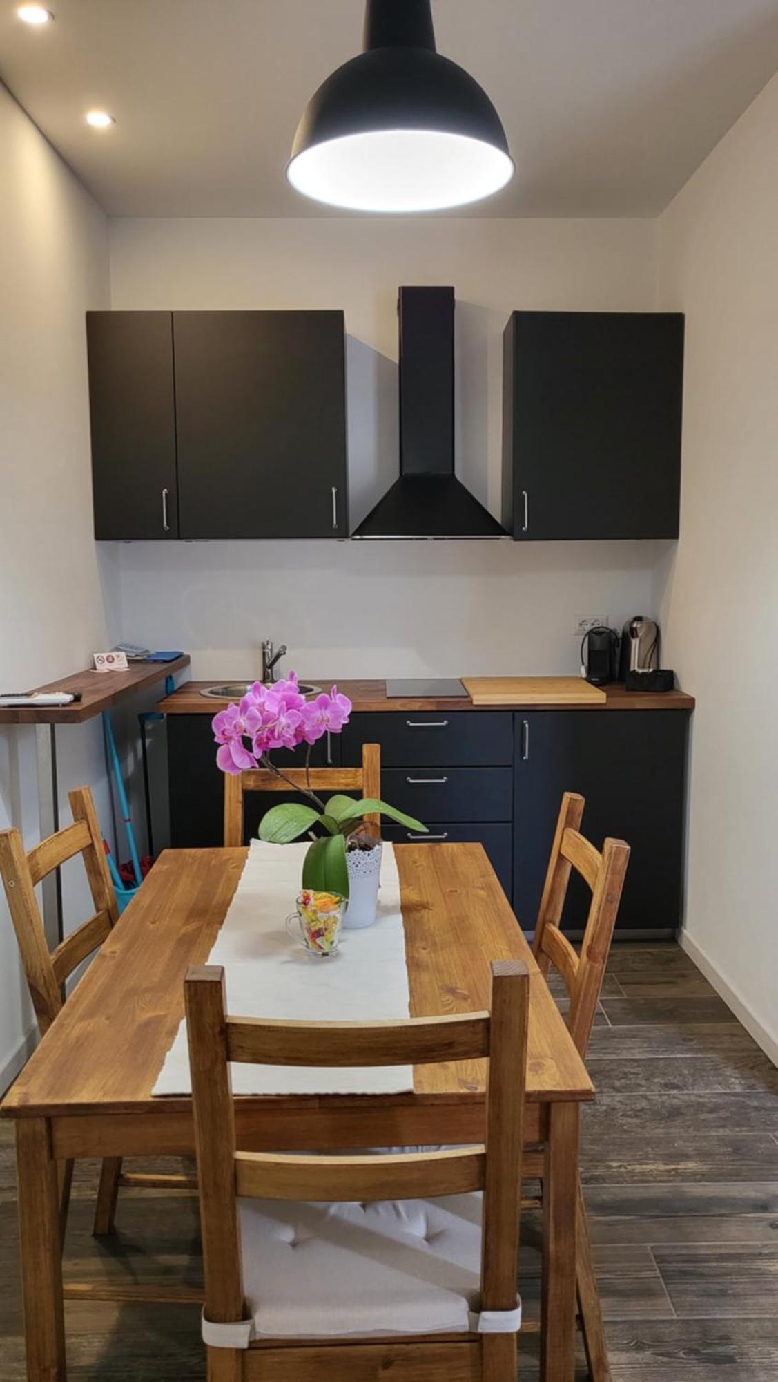 Alloggio Delizioso Domodossola Rooms المظهر الخارجي الصورة